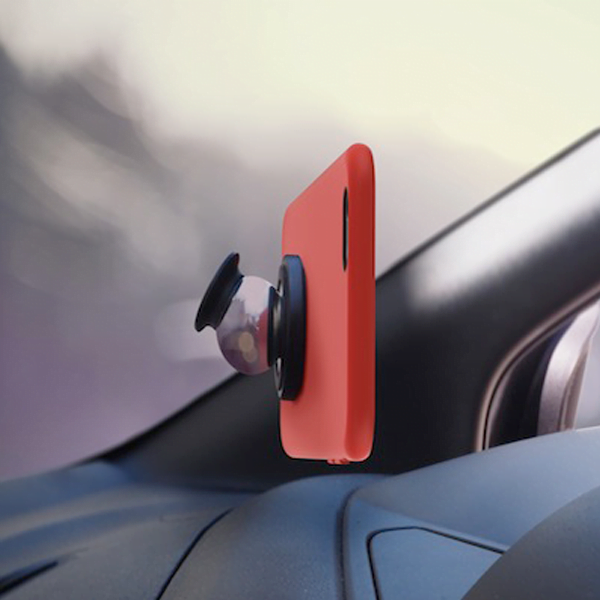 Cygnett MagMount360 Car Mount action